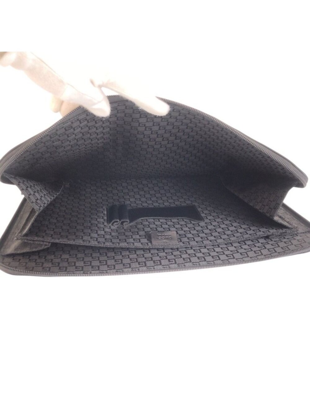 ★SOLD★ Gucci Black Silver Nylon Clutch - Picture 7 of 9